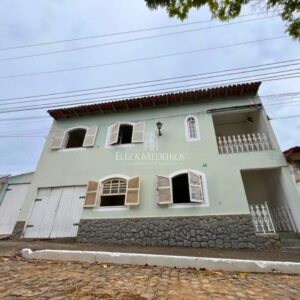 Casa ao lado da Matriz de Rio das Flores